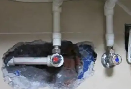 乌拉特后卫生间测漏水查询方法